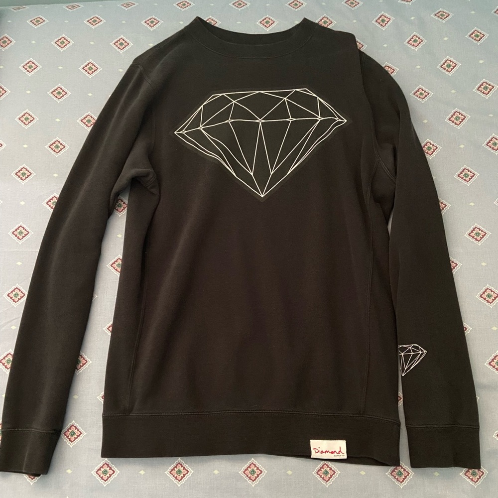 Diamond crew neck